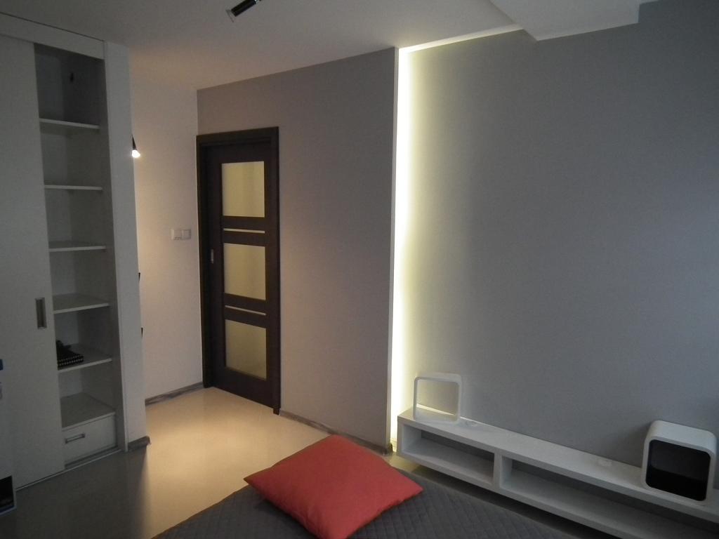 Kazimir Apartament Lodz Bagian luar foto